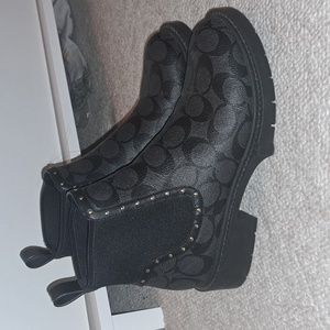 Coach boots